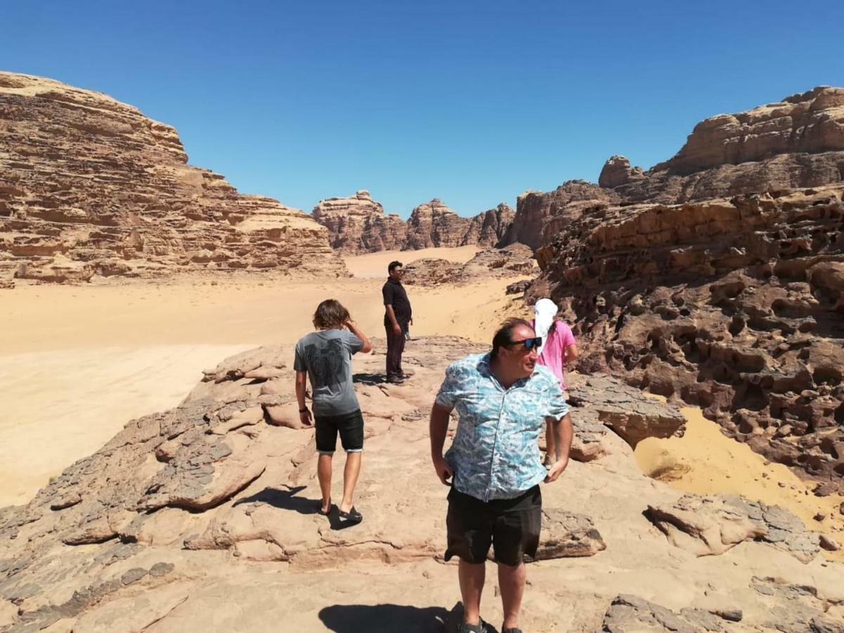 Wadi Rum Legend Camp Luaran gambar